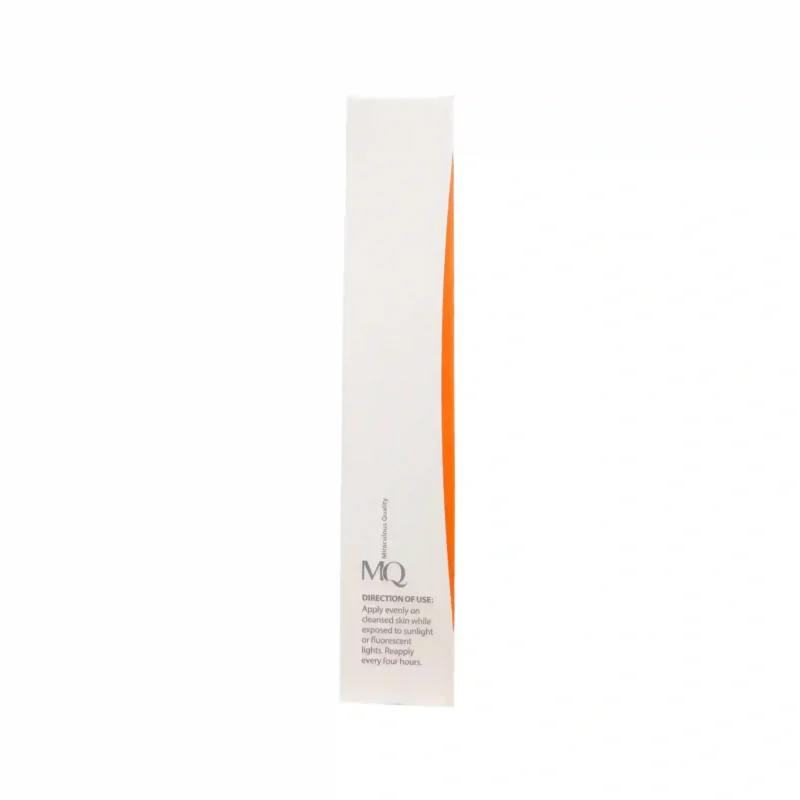 کرم ضد آفتاب رنگی فاقد چربی ام کیو SPF50 بژ روشن 3